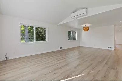 63673 Boyd Acres Road, Bend, OR 97701 - Photo 5