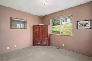 160 Wallace Ln, Grants Pass, OR 97527 - Photo 21