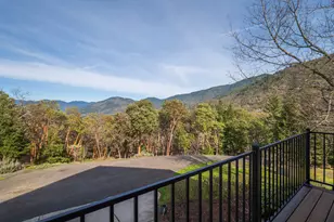 160 Wallace Ln, Grants Pass, OR 97527 - Photo 13