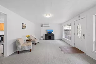 122 Willamette Ave, Medford, OR 97504 - Photo 9