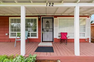 122 Willamette Ave, Medford, OR 97504 - Photo 5