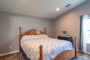 380 SE Sunnyside Dr, Winston, OR 97496 - Photo 17