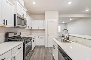 1226 NW Upas Pl, Redmond, OR 97756 - Photo 11