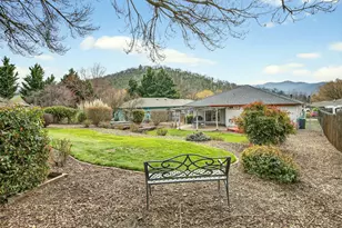 160 Meadow View Dr, Phoenix, OR 97535 - Photo 37