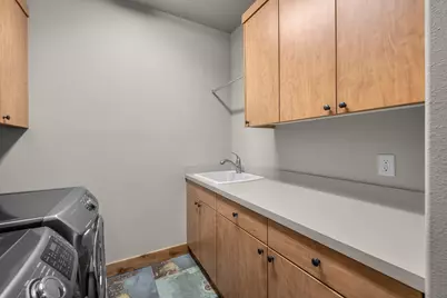 10103 Juniper Glen Circle, Redmond, OR 97756 - Photo 13