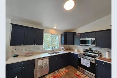 390 Elrod Place, Maupin, OR 97037 - Photo 27