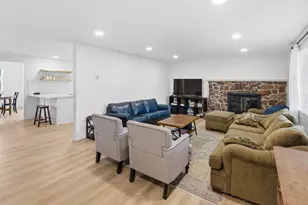 1915 SW 23rd St, Redmond, OR 97756 - Photo 7