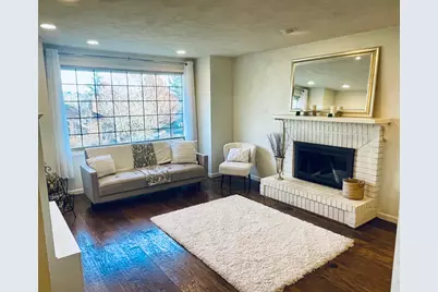 2446 Heritage Way, Medford, OR 97504 - Photo 5