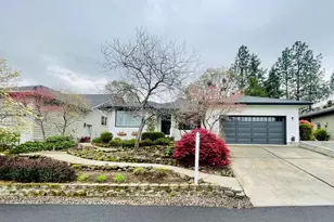 2446 Heritage Way, Medford, OR 97504 - Photo 55