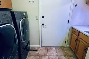 2446 Heritage Way, Medford, OR 97504 - Photo 55