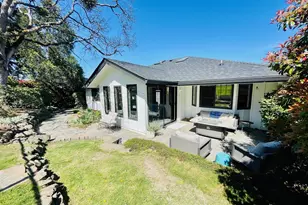 2446 Heritage Way, Medford, OR 97504 - Photo 37
