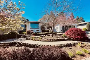 2446 Heritage Way, Medford, OR 97504 - Photo 61