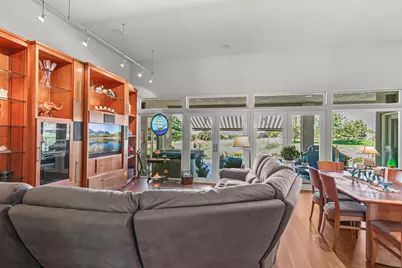 422 Robert Trent Jones Boulevard, Eagle Point, OR 97524 - Photo 5