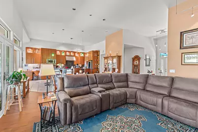 422 Robert Trent Jones Boulevard, Eagle Point, OR 97524 - Photo 3