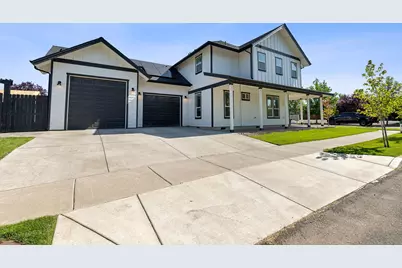 871 NE Whistle Way, Prineville, OR 97754 - Photo 1