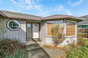 278 Sparrow Way, Medford, OR 97501 - Photo 5