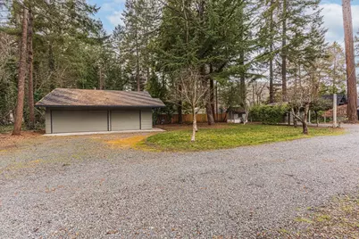 450 Whispering Pines Lane, Grants Pass, OR 97527 - Photo 31