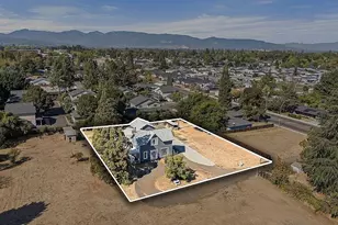 1007 Garfield St, Medford, OR 97501 - Photo 3