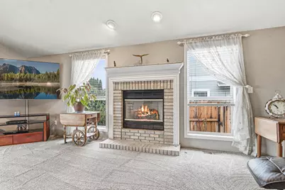 1620 Edgevale Avenue, Medford, OR 97504 - Photo 7