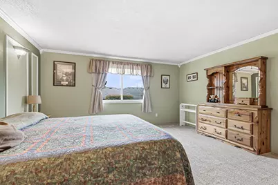 1620 Edgevale Avenue, Medford, OR 97504 - Photo 15