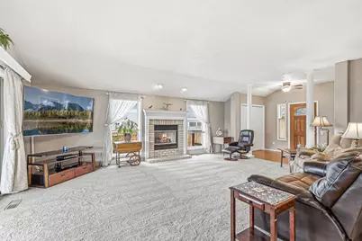 1620 Edgevale Avenue, Medford, OR 97504 - Photo 5