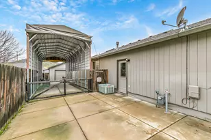 1620 Edgevale Ave, Medford, OR 97504 - Photo 27