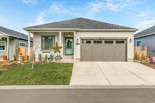 248 Christopher Way, Talent, OR 97540 - Photo 3
