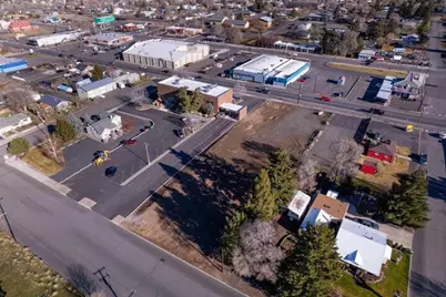 660 SW 4th Street, Madras, OR 97741 - Photo 5