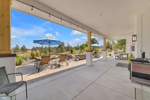 21483 Bunch Grass Ct, Bend, OR 97701 - Photo 37