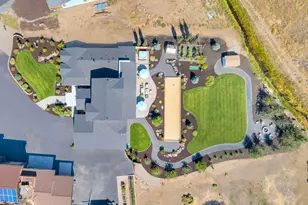 21483 Bunch Grass Ct, Bend, OR 97701 - Photo 55