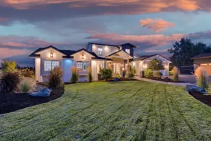 21483 Bunch Grass Ct, Bend, OR 97701 - Photo 3