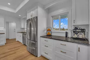 21483 Bunch Grass Ct, Bend, OR 97701 - Photo 15