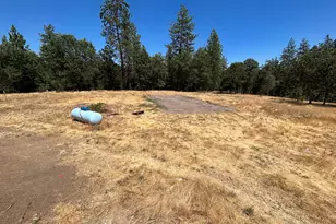 5845 Rhodes Ln, Eagle Point, OR 97524 - Photo 17