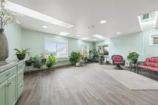 525 Mesa Dr, Klamath Falls, OR 97601 - Photo 9