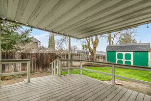 1813 Cascadia Cir, Medford, OR 97504 - Photo 13