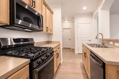 51861 Hollinshead Place, La Pine, OR 97739 - Photo 9