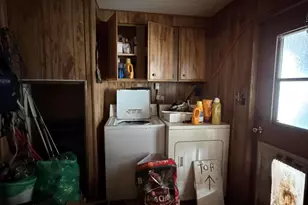 3592 E Lake Ave, Chiloquin, OR 97624 - Photo 17