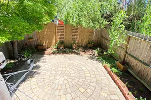 381 Glenn St, Ashland, OR 97520 - Photo 5