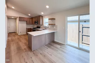 2830 NW Sterling Drive, Redmond, OR 97756 - Photo 5