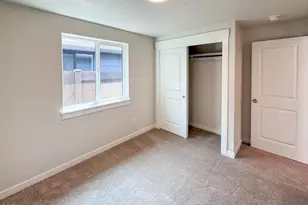 2830 NW Sterling Dr, Redmond, OR 97756 - Photo 9