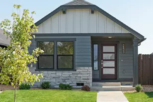 2830 NW Sterling Dr, Redmond, OR 97756 - Photo 1