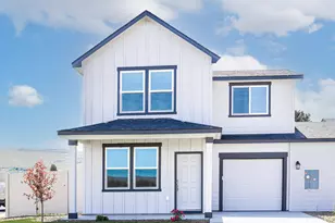 2692 NW 28th St, Redmond, OR 97756 - Photo 1