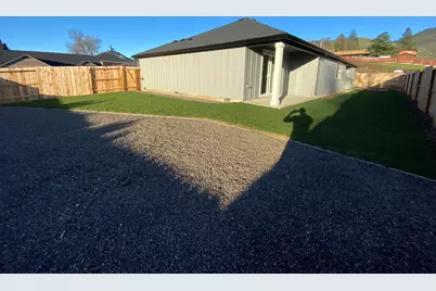 3360 Bryson Way, Medford, OR 97504 - Photo 23
