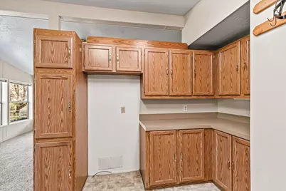 20055 Highway 62 #1, Shady Cove, OR 97539 - Photo 17