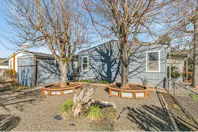 20055 Highway 62 #1, Shady Cove, OR 97539 - Photo 33