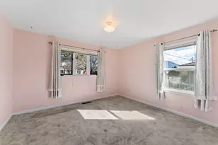 414 NE 11th St, Grants Pass, OR 97526 - Photo 11