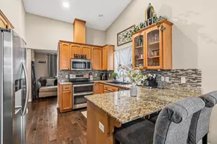 3043 Colonial Ave, Medford, OR 97504 - Photo 9