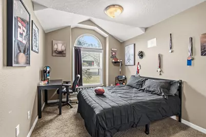 3043 Colonial Avenue, Medford, OR 97504 - Photo 13