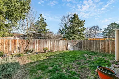 4624 S Pacific Highway #UNIT 40, Phoenix, OR 97535 - Photo 33