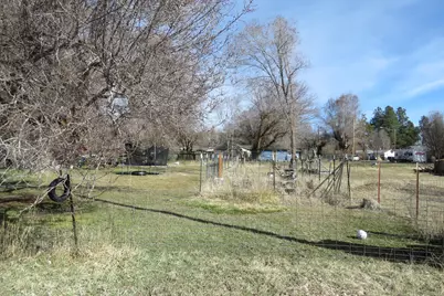 1747 Hope Street, Klamath Falls, OR 97603 - Photo 3